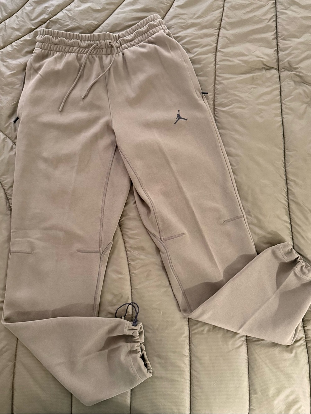 Nike Jordan Sport Men's DriFit Hoop fleece Pants in Army Green